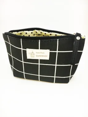 Cosmetic bag