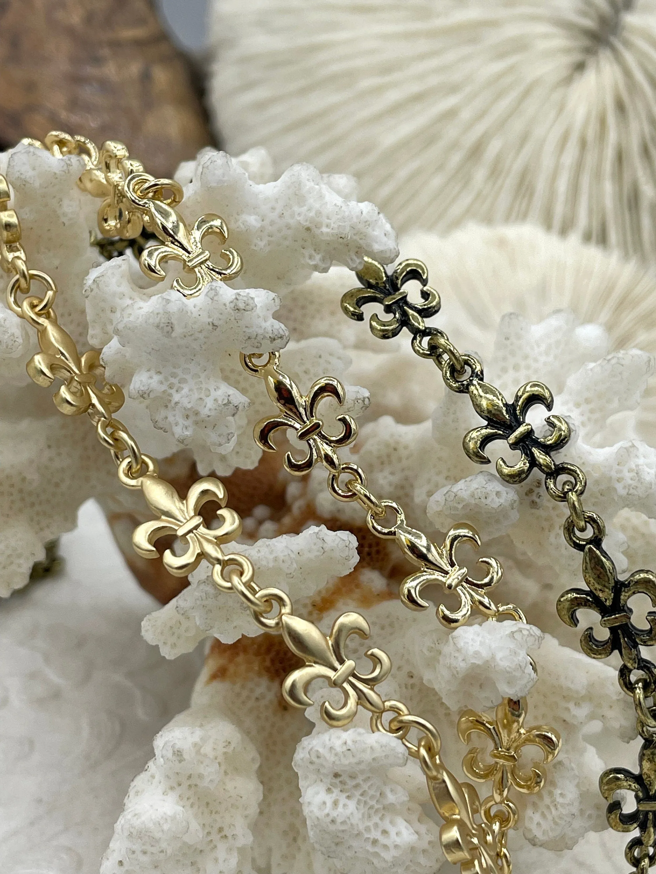 Fleur De Lis Cable Chain, Sold by the foot, 6 Finishes Available, 13mm Fleur De Lis, Electroplated Zinc Alloy, Fleur De Lis Chain, Fast ship