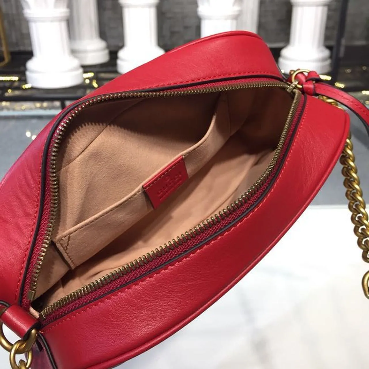 gg Marmont Small Matelassé Shoulder Bag Hibiscus Red Matelassé Chevron For Women 9.5in/24cm gg 447632 DTD1T 6433