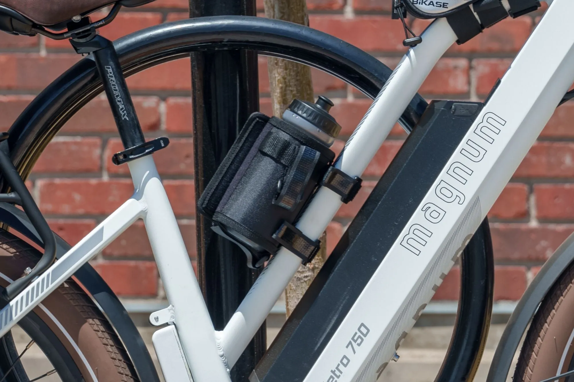 Happy Can - Insulated Drink Holder and Storage Bag