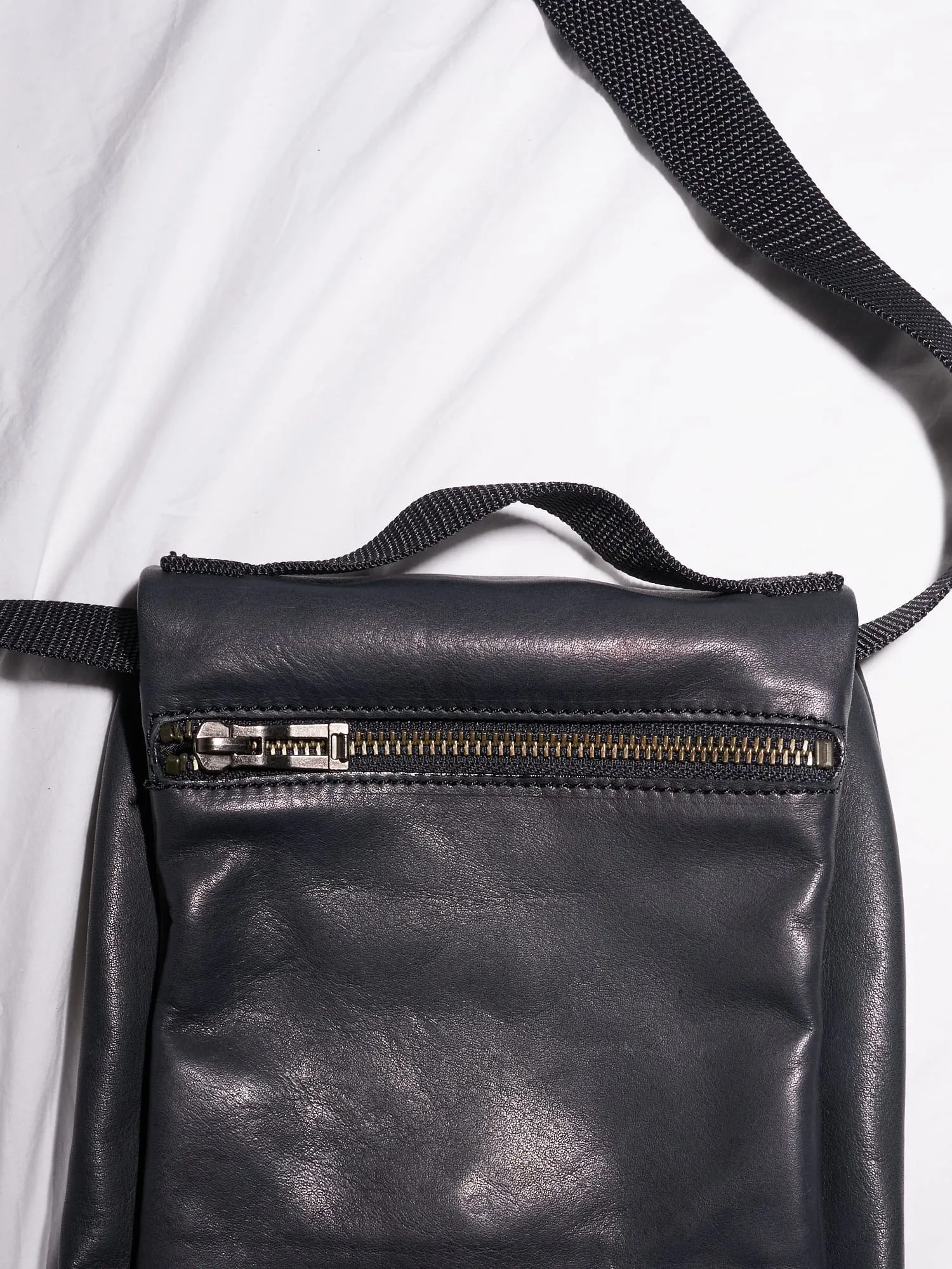 Jean Colonna 1990s small black leather double zipped compartment shoulder bag