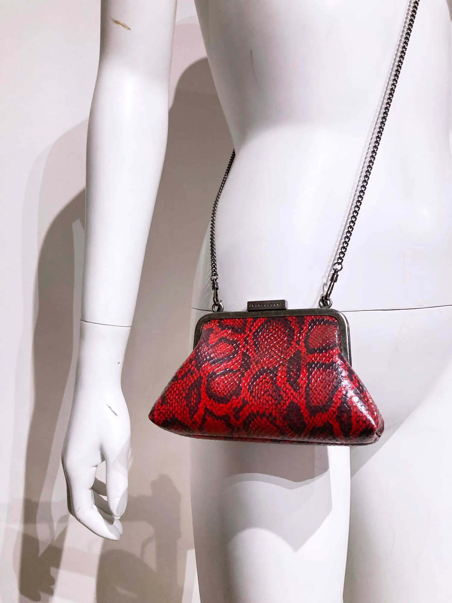 Jean Colonna 1990s tiny red embossed vinyl snakeskin pattern chain strap party bag