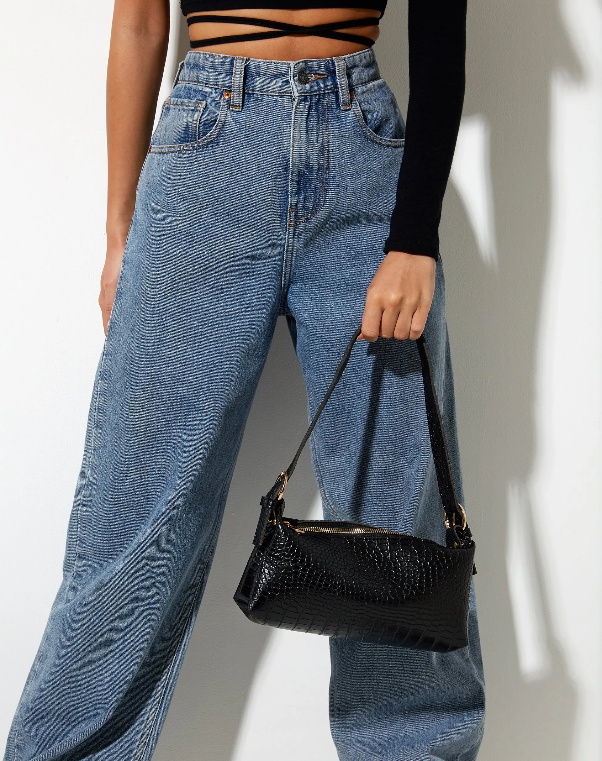 Leila Shoulder Bag in Black