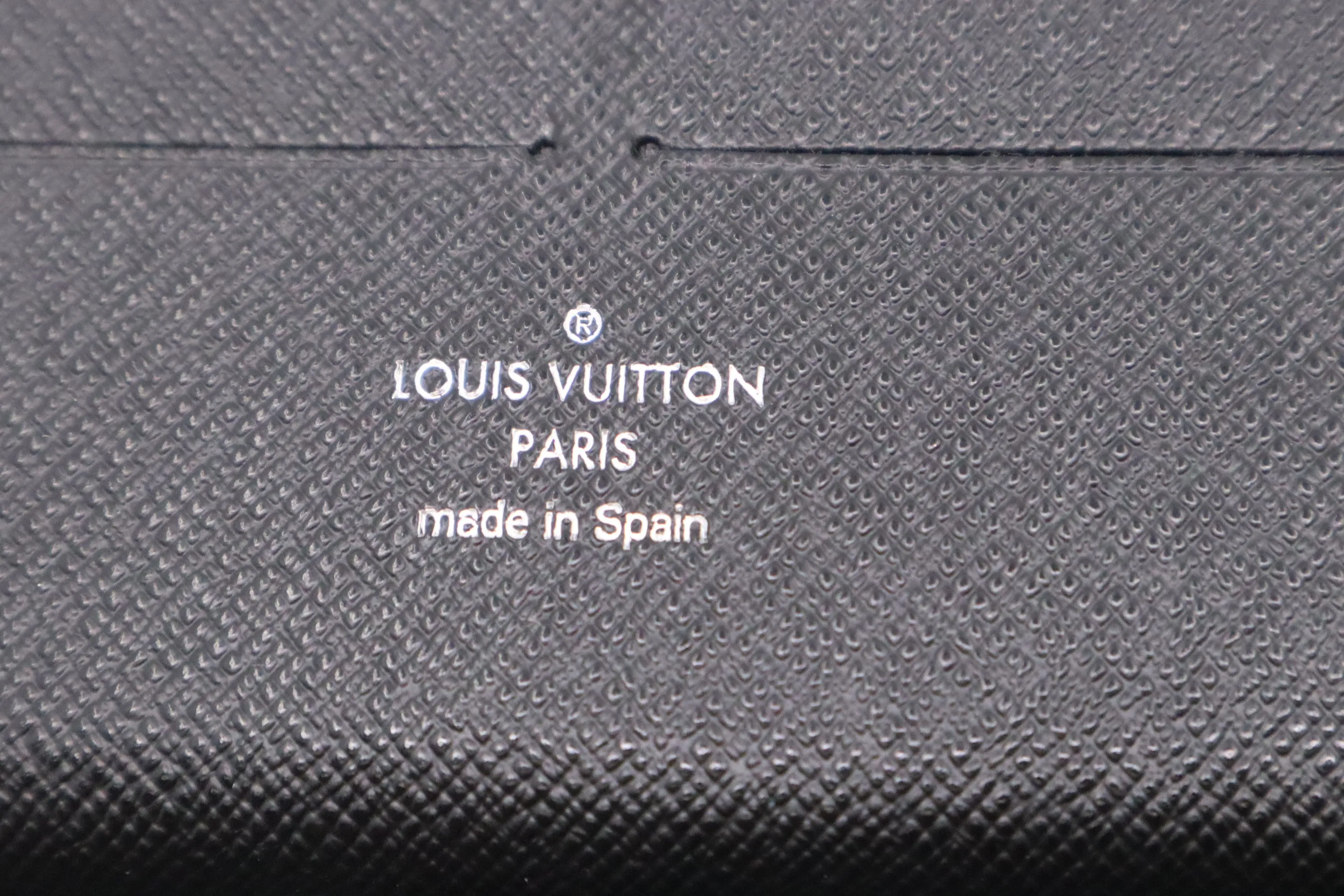 Louis Vuitton Zippy Organizer in Damier Graphite Canvas