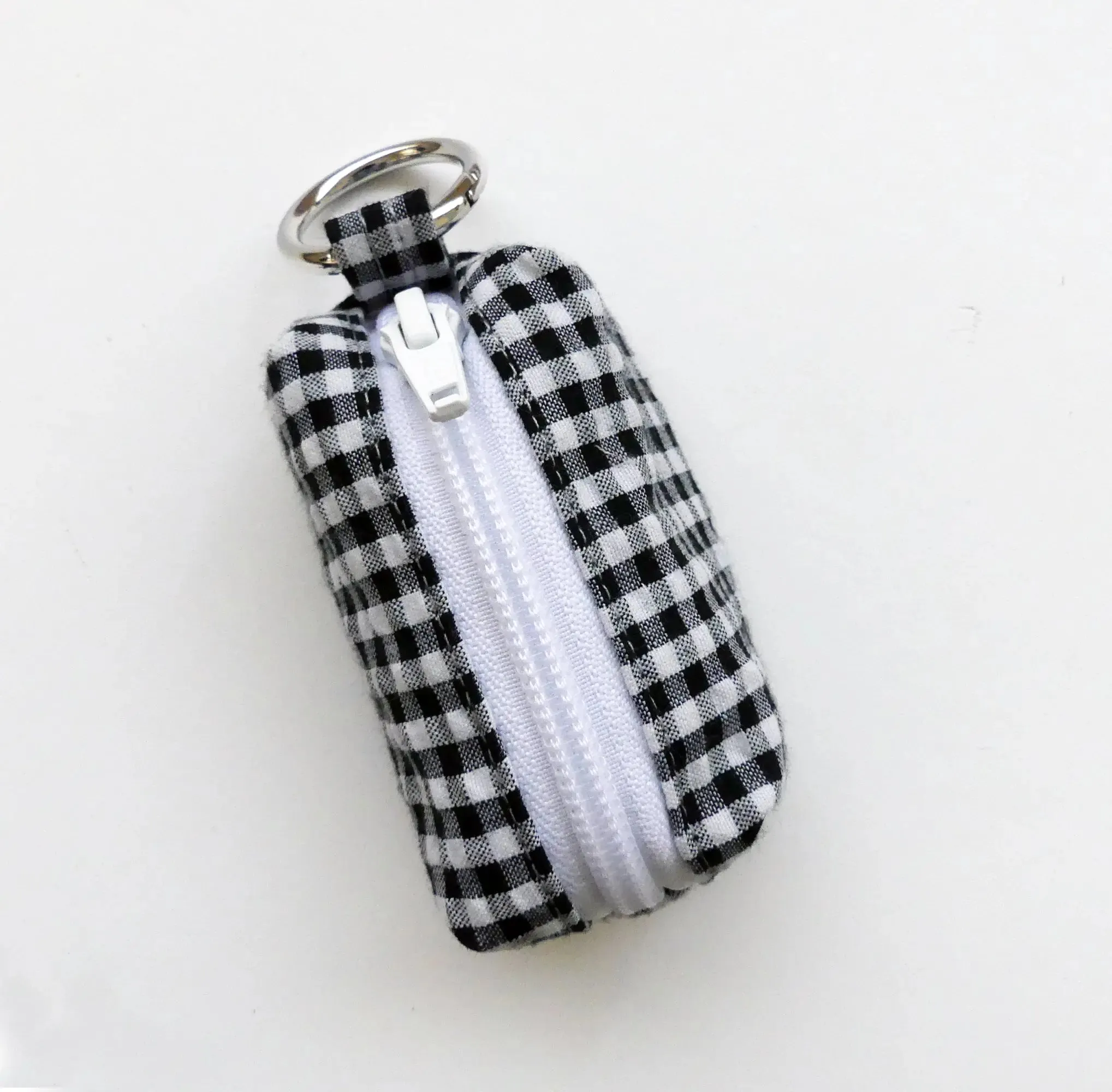 Precision Fit Gingham Dog Poop Bag Holder Matching Gingham Leads Harnesses