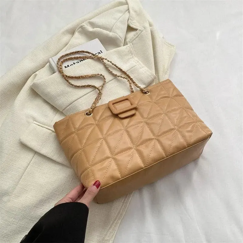 Quilted Chain Shoulder Bag