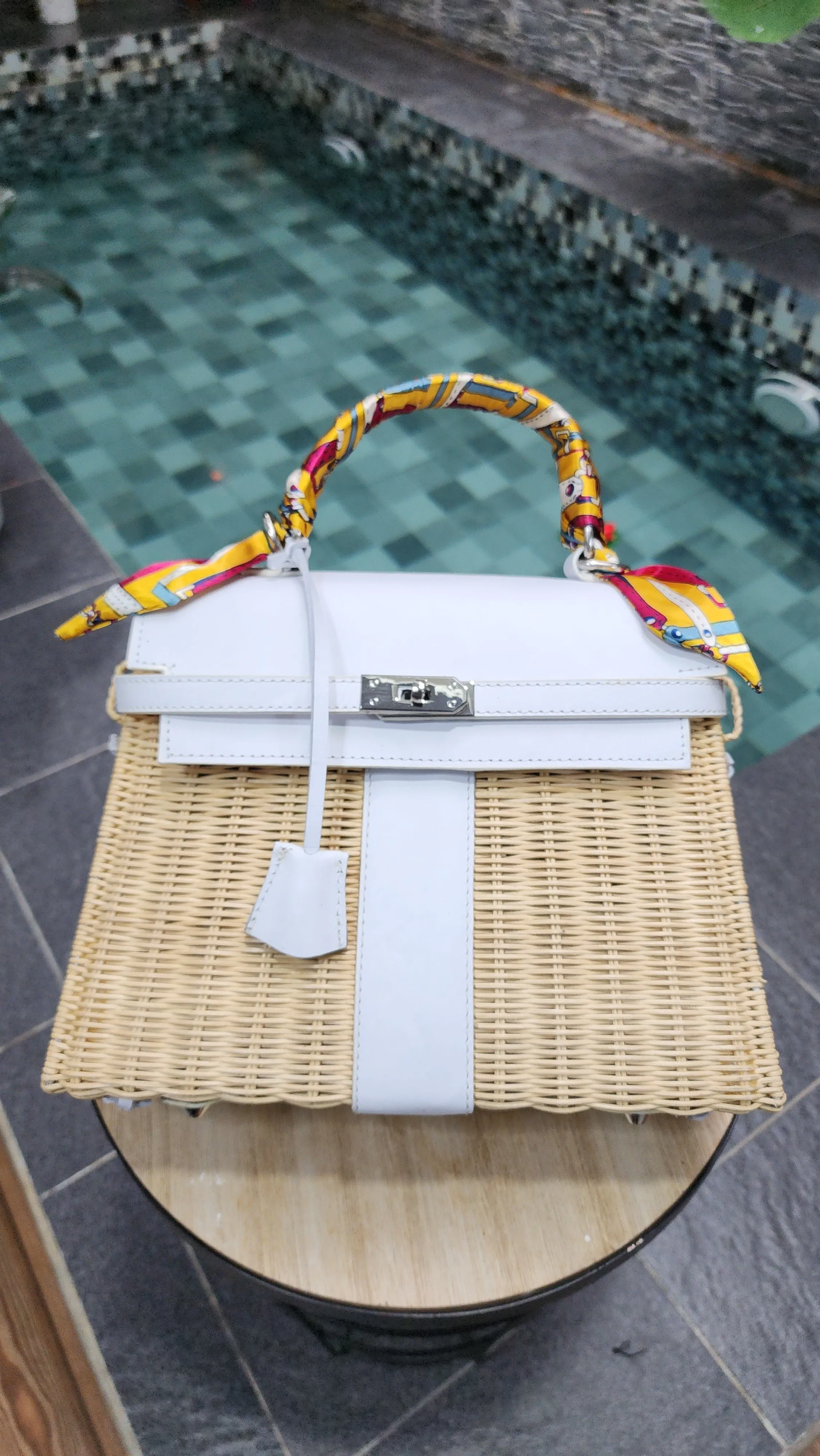 White genuine leather - Handmade wicker bag, Medium size (31cm)